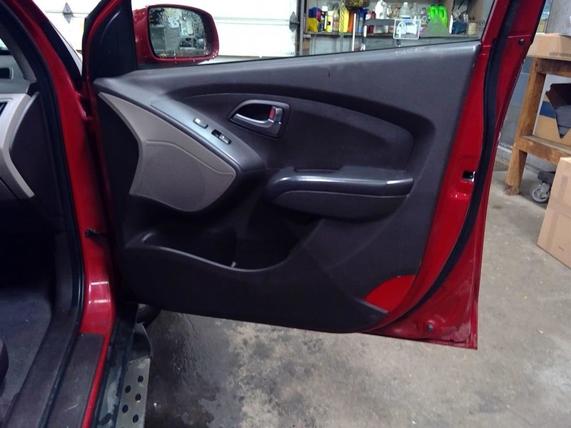 TUCSON 2014 Passenger Right Front Door Trim Panel 1765477