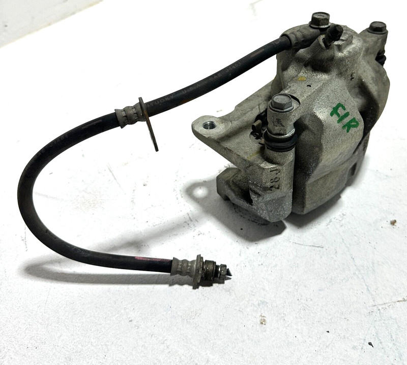 2019 - 2024 TOYOTA CAMRY SE Disc Brake Caliper Front Right Passenger Side OEM