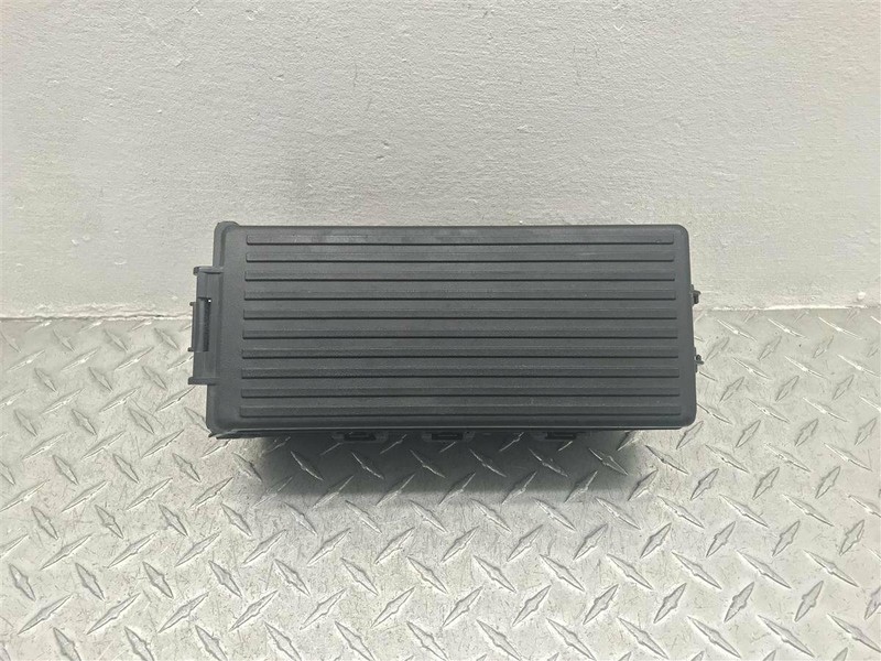 02-10 FORD EXPLORER DRIVER ENGINE FUSE BOX 4.0L 2WD OEM 646-01031