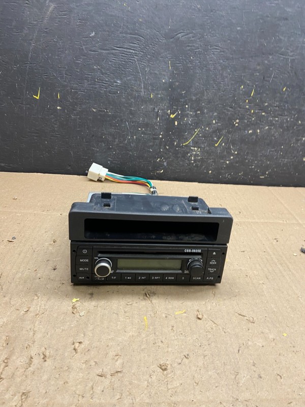 Custom Radio Corp CSS-5925E MP3/WMA/CD Player w/ AM/FM U4666 PS