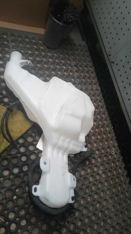 Used Washer Fluid Reservoir fits: 2019 Chevrolet BlazerGrade B