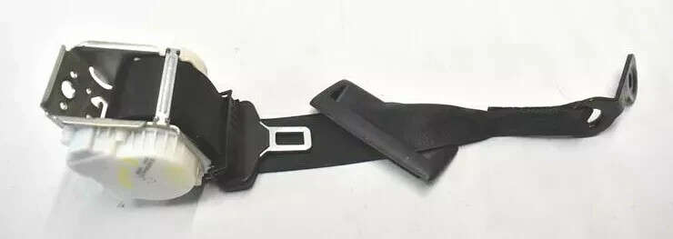 08-14 Mercedes W204 C300 C250 Rear Center Middle Seat Belt Seatbelt Black OEM