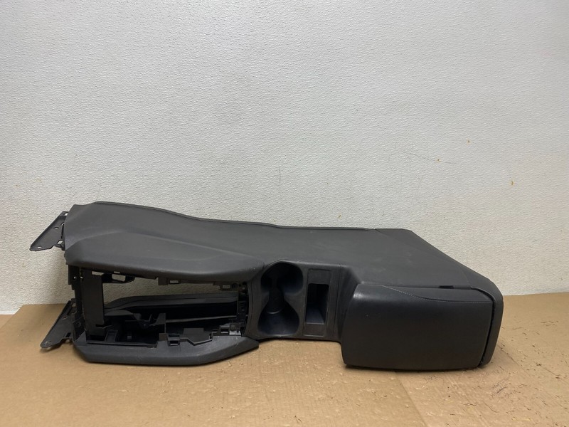 2014-2016 Nissan Rogue Center Console Arm Dual Cup Holder BezelI2547 DG1