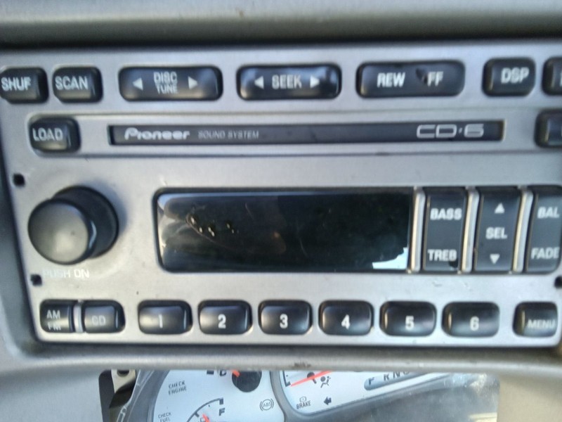 Audio Equipment Radio 4 Door Sport Trac Am-fm-cd Fits 03-04 EXPLORER 443506