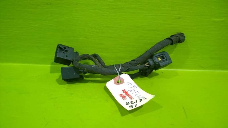 03 04 05 06 E500 PASSENGER RIGHT HEADLIGHT PIGTAIL WIRE HARNESS OEM 3517-51