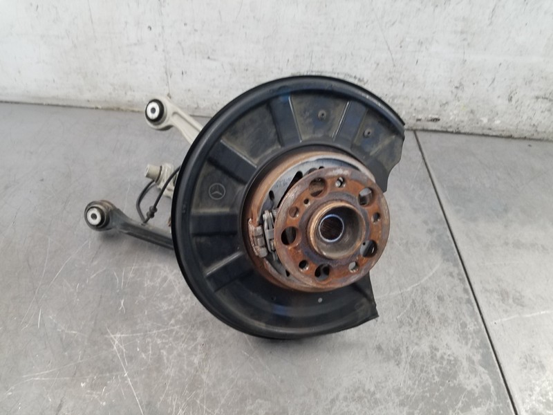 2012 Mercedes Benz AMG E 63 Wagon Left Rear Hub Knuckle Control Arms #83055 P11