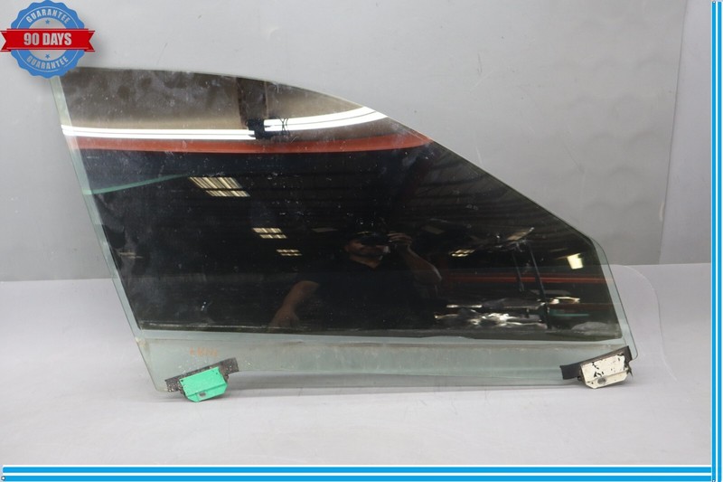 03-13 Maserati Quattroporte M139 Front Right Passenger Side Window Glass Oem