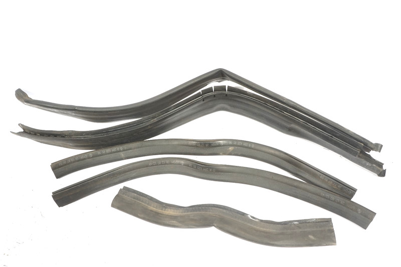 08-11 MERCEDES BENZ C300 W204 FIREWALL COWL SEAL WEATHER STRIPPING SET OF 5 OEM