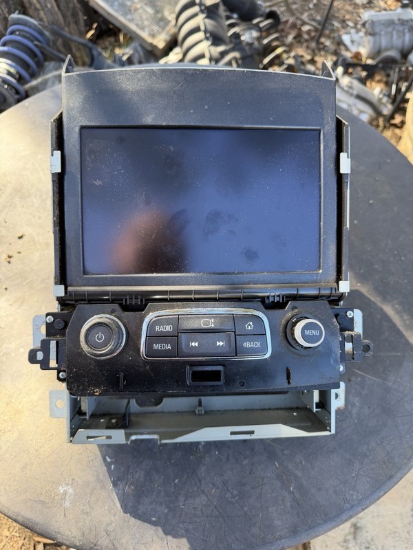 2016 Chevy IMPALA Radio Control Panel VIN 1 4th Digit New Style ID 23399193