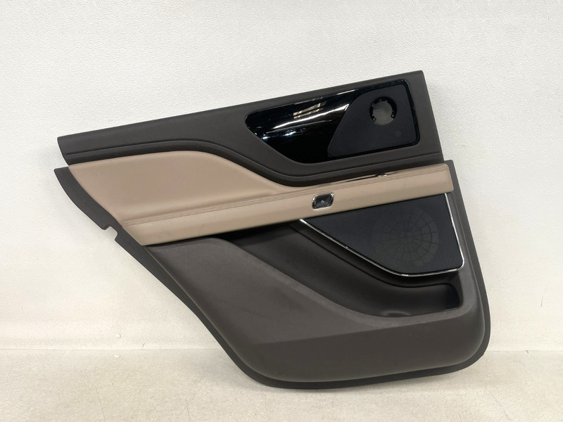⭐2020-2025 LINCOLN AVIATOR REAR LEFT DRIVER INTERIOR DOOR PANEL TRIM OEM LOT2682