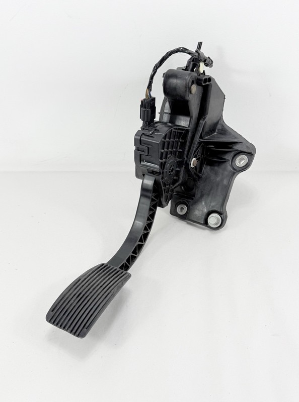 2011-2014 Ford F150 Gas Pedal Fuel Throttle Accelerator w/ Adjustable Power OEM