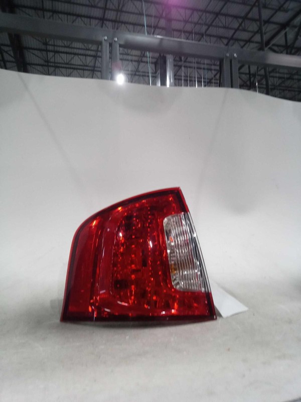 Used Left Tail Light Assembly fits: 2013 Ford Edge clear red lens Left Grade A