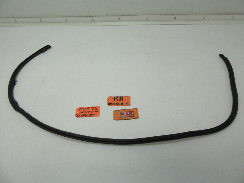 RIGHT RUBBER DOOR SEAL WEATHER STRIP DOOR PANEL CAR BODY PASSENGER SIDE R RH RF