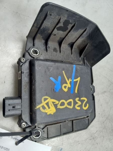 15 16 17 TOYOTA CAMRY DRIVER LEFT BLIND SPOT MODULE 88162-06040