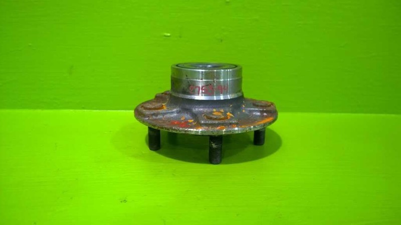89 90 NISSAN MAXIMA REAR WHEEL HUB OEM 2753-94