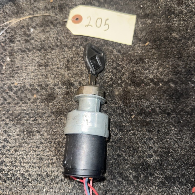 International Ignition Switch WITH Key - 3545580C1