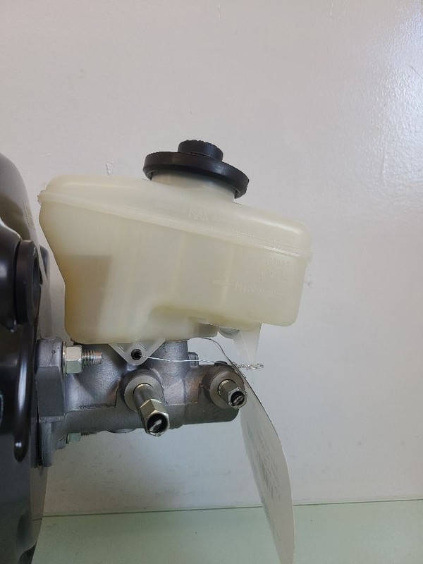 Brake Master Cylinder Fits 15-17 LEXUS RC350 581038