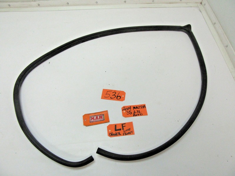 DOOR PANEL RUBBER SEAL BODY STRIP LEFT FRONT DRIVER SIDE for 04-09 MAZDA 3 SEDAN