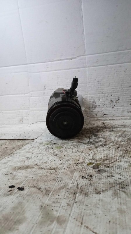 2022 Hyundai KONA A/C Compressor 1.6L OEM 34000 Miles White 97701J9500