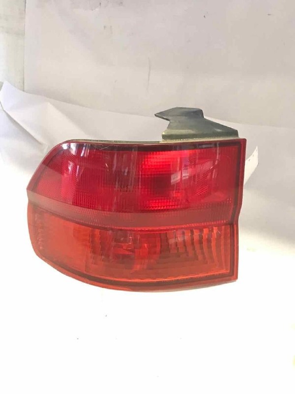 Tail Light Assembly HONDA ODYSSEY Left 99 00 01 02 03 04