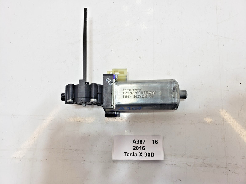 ✅ 16-20 OEM Tesla Model X Rear Left Driver Side 2nd Row Seat Adjuster Motor