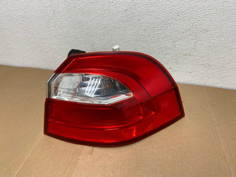 2012 to 2017Kia Rio Sedan Right Passenger RH Tail Light OEM AC5610 LK