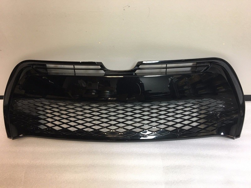 2017-2019 Toyota Corolla SE/XSE Grille OEM 53112-02740