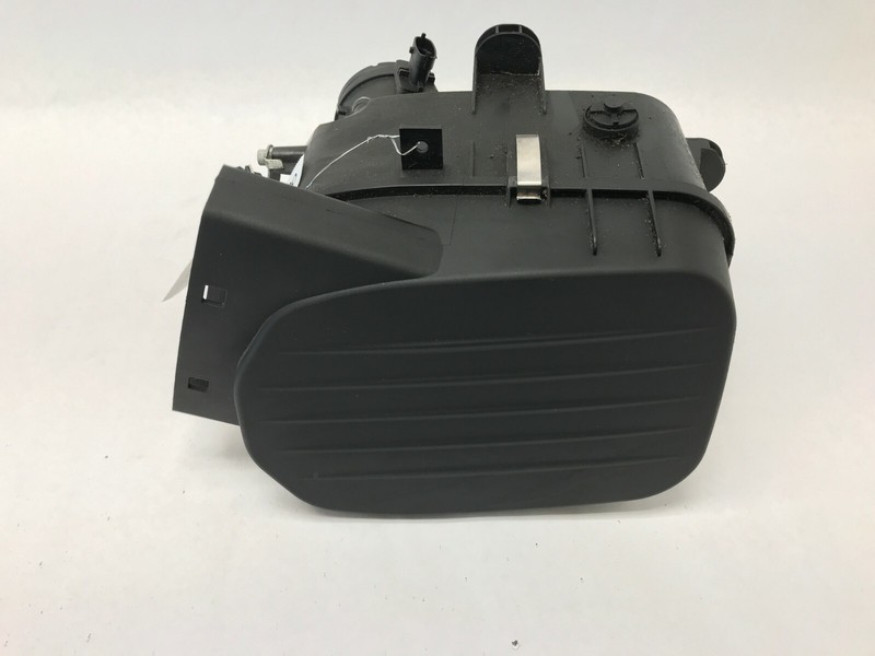 14-20 MASERATI GHIBLI AIR INTAKE MASS AIRFLOW SENSOR BOX RIGHT PASS SIDE OEM OE