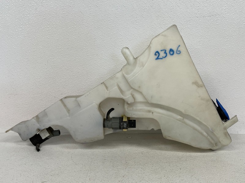 ⭐2010-2019 JAGAUR XJ XJL WINDSHIELD WIPER WASHER RESERVOIR TANK OEM LOT2306