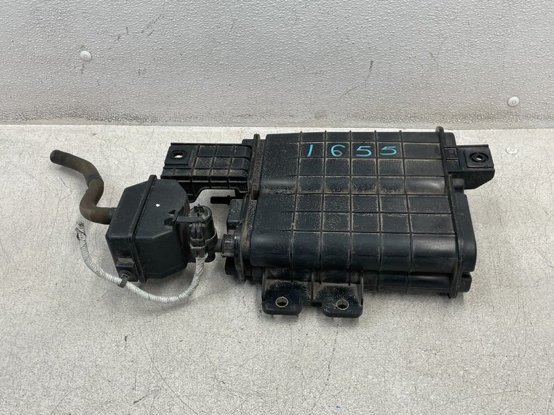 2024 2025 Hyundai Elantra Fuel Vapor Charcoal Canister Tank Unit 2.0L 1655 OEM
