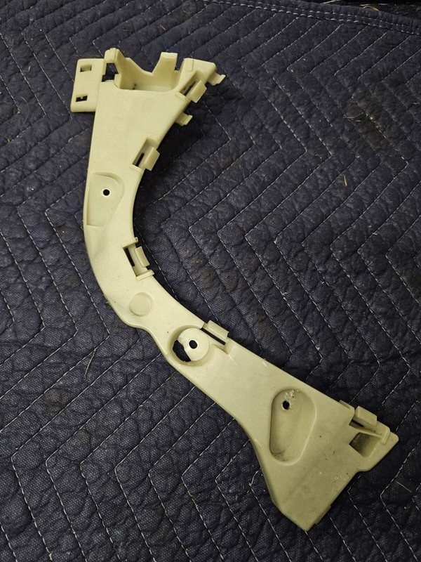 Bumper bracket Right Rear Ford Focus 3 Facelift [Fabr 2014-2019] F1EB-17E850-A