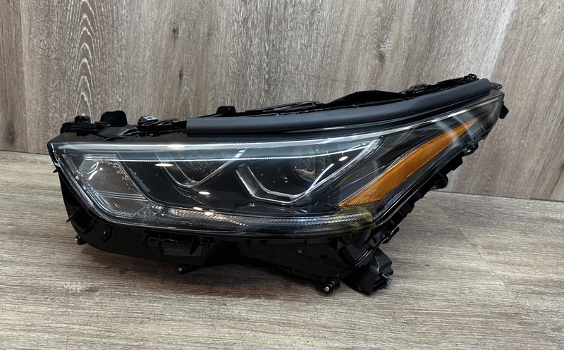 2020-23 TOYOTA HIGHLANDER LHHEADLIGHTASSY OEM