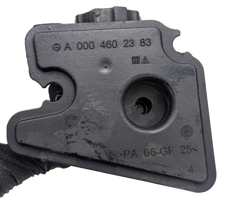 2008-2011 Mercedes-Benz C300 C350 Power Steering Reservoir A0004602383 OEM
