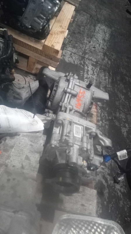 2024 KIA Sportage Differential Carrier Assembly OEM 4WD 14K Miles Grey