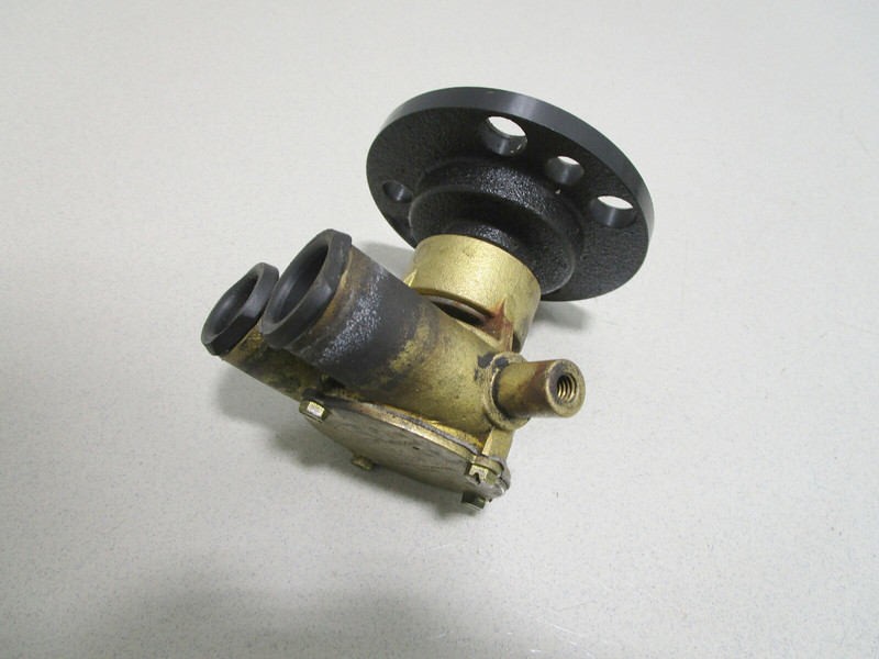18-3586 Sierra International Marine Volvo Penta Circulating Raw Water Pump