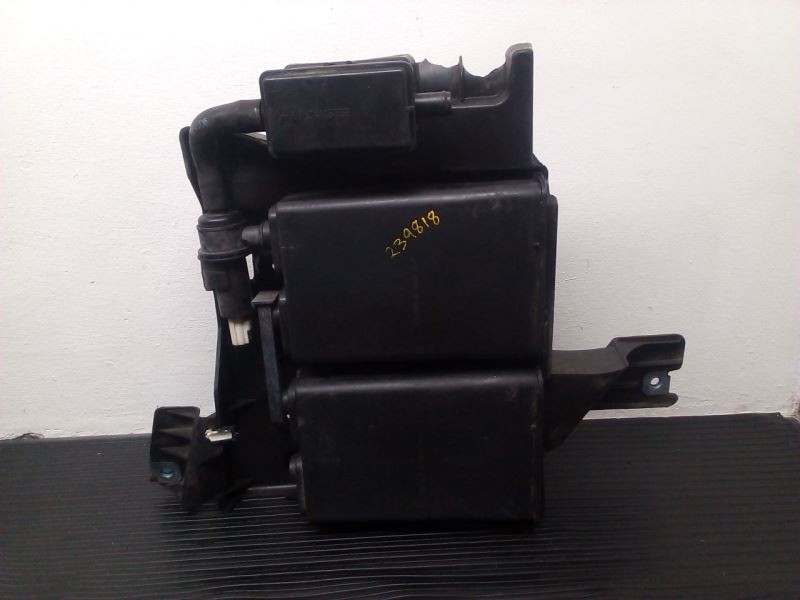 03-04 Ford Expedition Fuel Vapor Canister Assembly OEM 2L1Z-9D653-BA