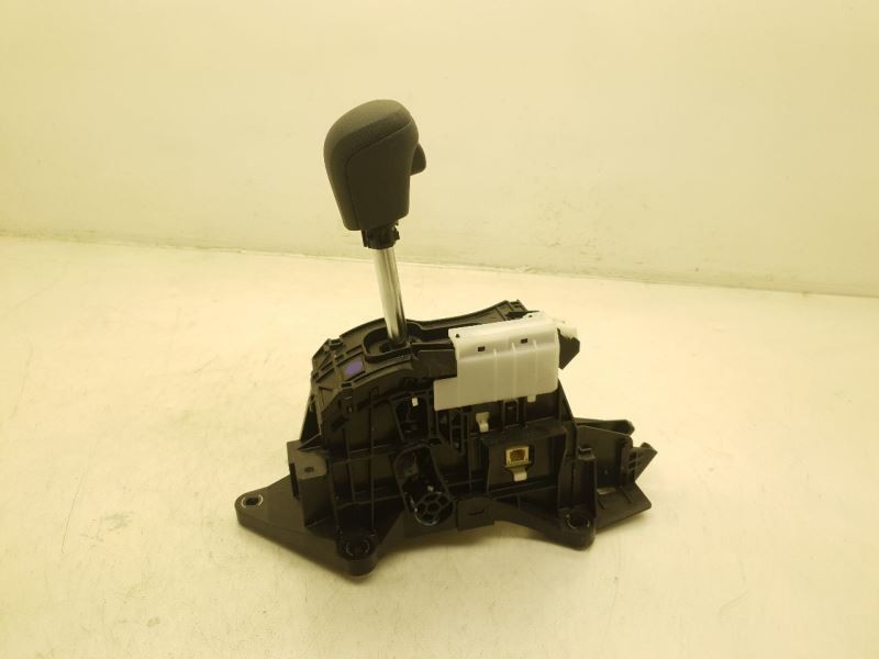 2019 TOYOTA CAMRY LE FWD AUTOMATIC TRANSMISSION SHIFTER ASSEMBLY