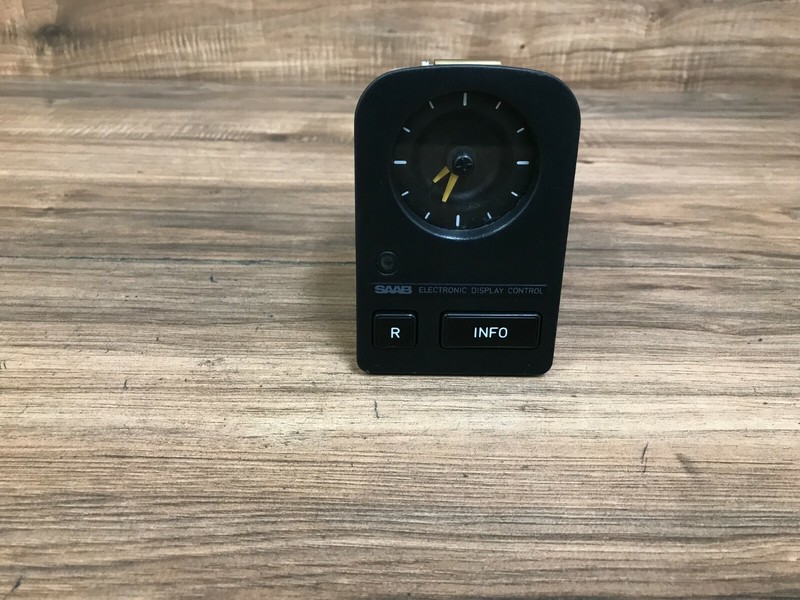 SAAB OEM 9000 FRONT ELECTRONIC INFO INFORMATION DISPLAY SWITCH 1990-1998