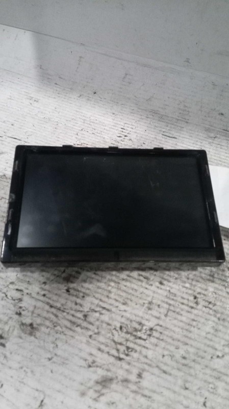 2015 Hyundai Genesis Infotainment Display OEM Silver 138K Miles NJ25-20758
