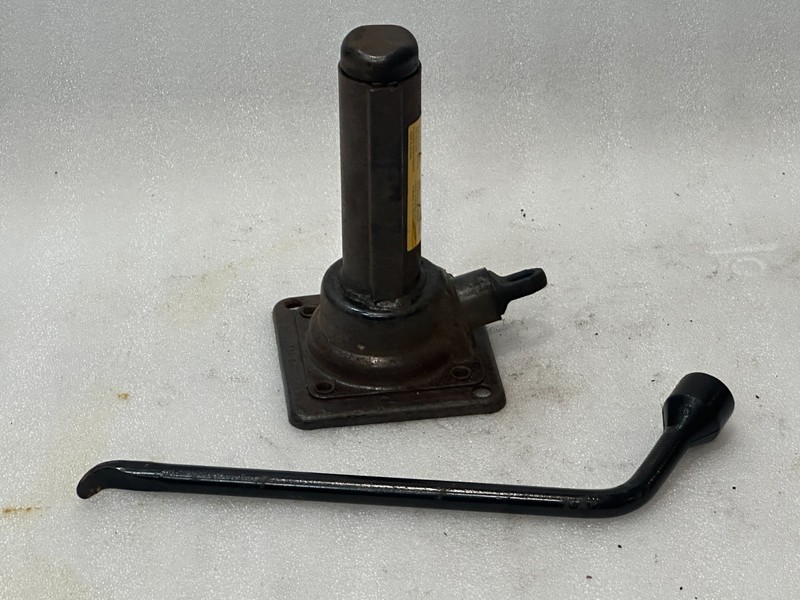 1995-2004 Toyota Tacoma 2DR Bottle Jack Emergency Jack Wrench Tool Kit OEM