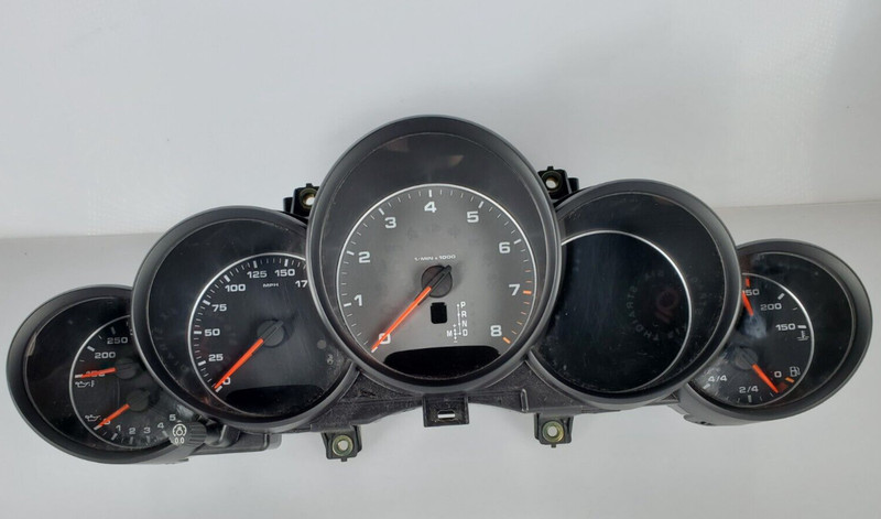 ✅ 11-14 OEM Porsche Cayenne S 958 Instrument Cluster Speedometer W/Compass