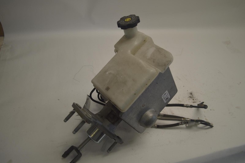 2019-2020 CHEVY SILVERADO 1500 RST ANTI LOCK POWER ABS BRAKE PUMP ASSEMBLY OEM
