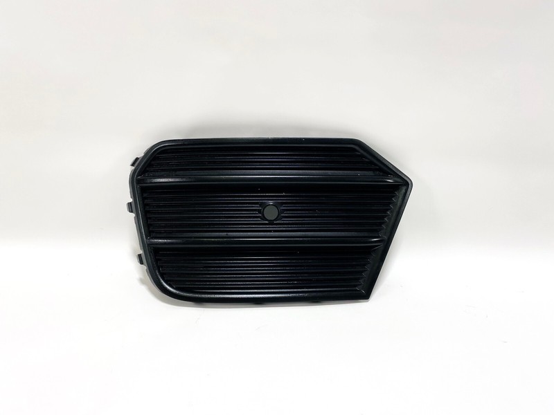 16-17 AUDI Q3 2.0L FRONT BUMPER LOWER LEFT GRILL INSERT W/ MOUNT BRACKET OEM