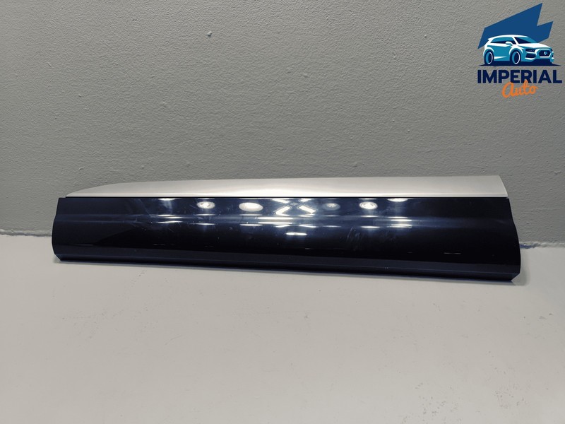 2017-2019 AUDI Q7 FRONT LEFT DRIVER SIDE DOOR LOWER MOLDING TRIM OEM
