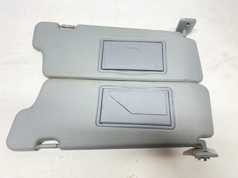 2005 2006 2007 2008 SUZUKI FORENZA Tail Light Assembly Right OEM