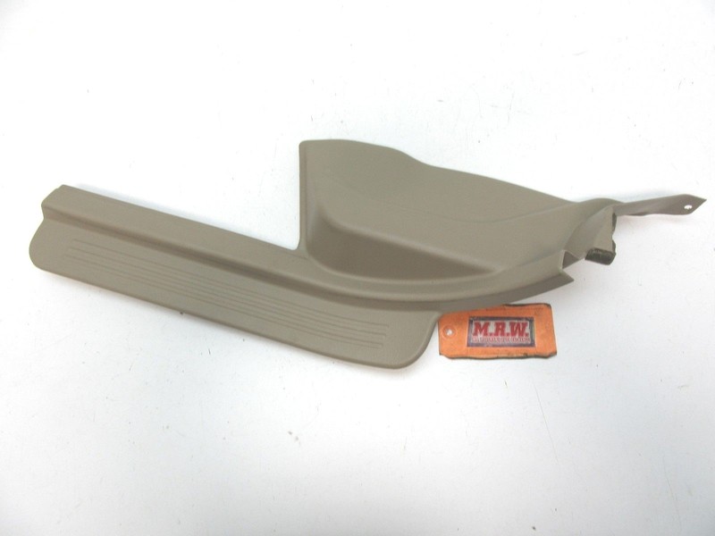 LEFT DRIVER SIDE CARPET TRIM REAR BACK SEAT FLOOR SILL DOOR PANEL L LH LR COVER