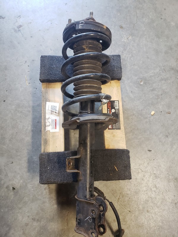 2008-12 FORD ESCAPE RH Passenger Strut Front