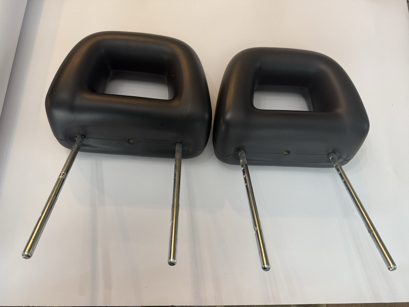 2009-2012 Dodge Caliber Headrest Head Rest Front Driver Passenger Seat Set
