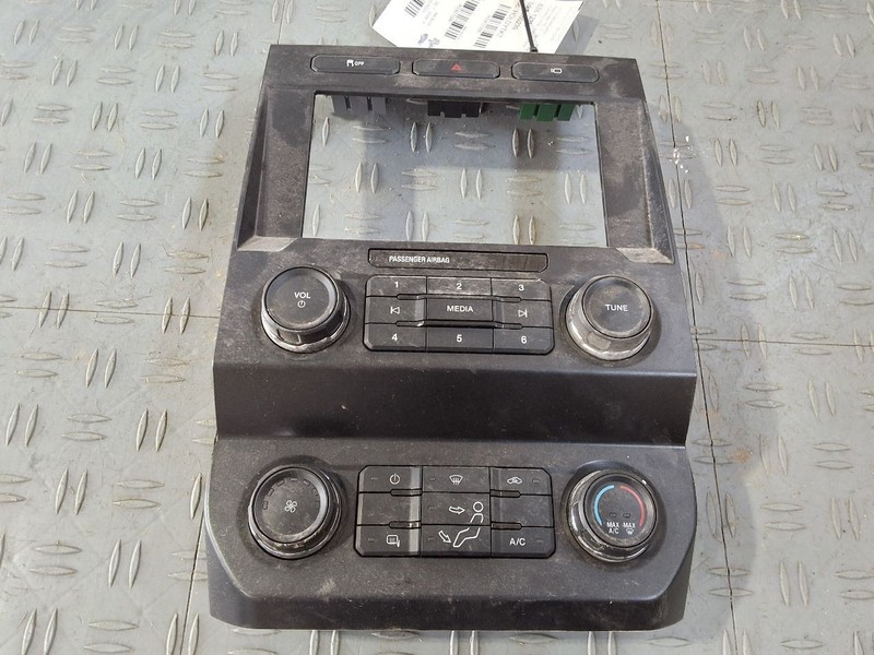 2019-2022 FORD F250SD Radio Control Panel ID KC3T-18E243-BMB or BMC