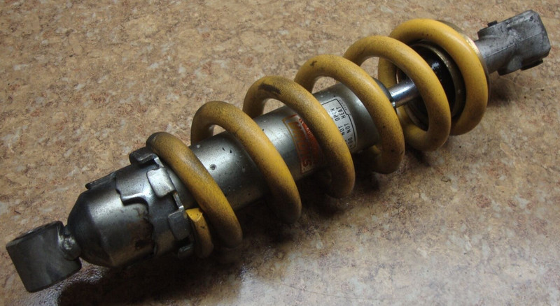 1998 Honda VTR 1000 VTR1000F VTR1000 Rear Center Uni Shock Suspension Mono I6
